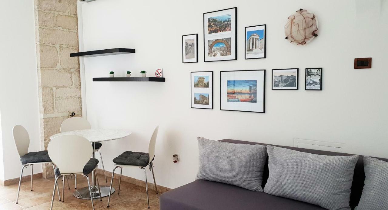Apartman Kyra Pula Exterior foto